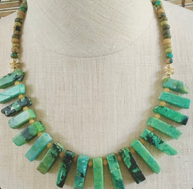 Turquoise Agate Fan Necklace